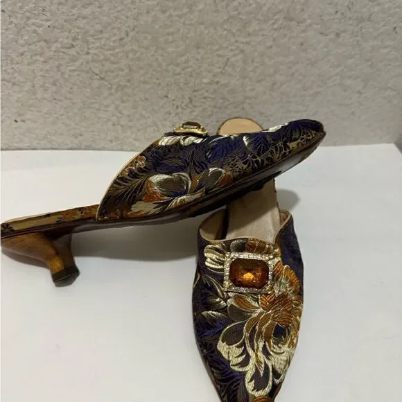 Salpy mules velvet jeweled accent clogs size 7 - Picture 3 of 8